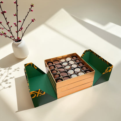 Arabesque Luxury Dessert Box | بوكس أربيسك فاخر ثلاثي الطوابق