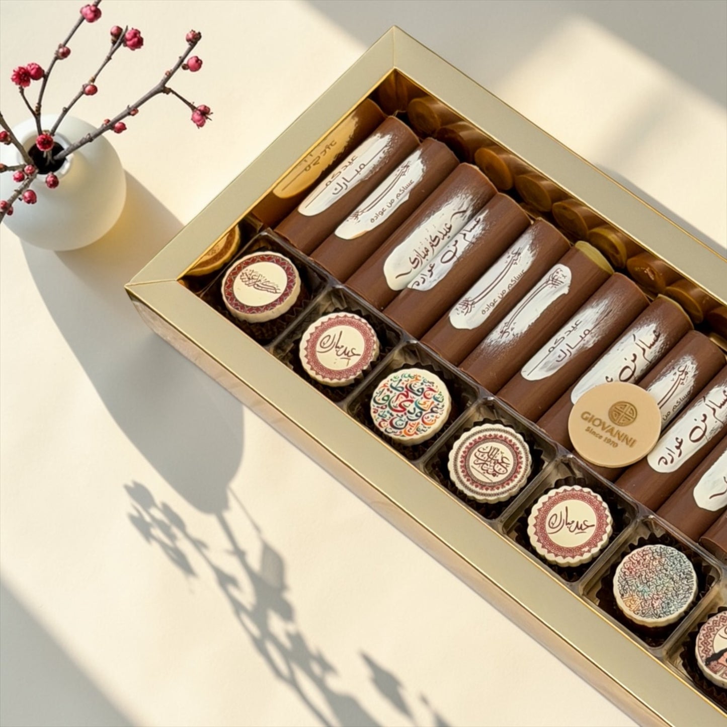 Printed Chocolate & Cigar Chocolate Box | بوكس سيجار شوكليت مع شوكليت مطبوع