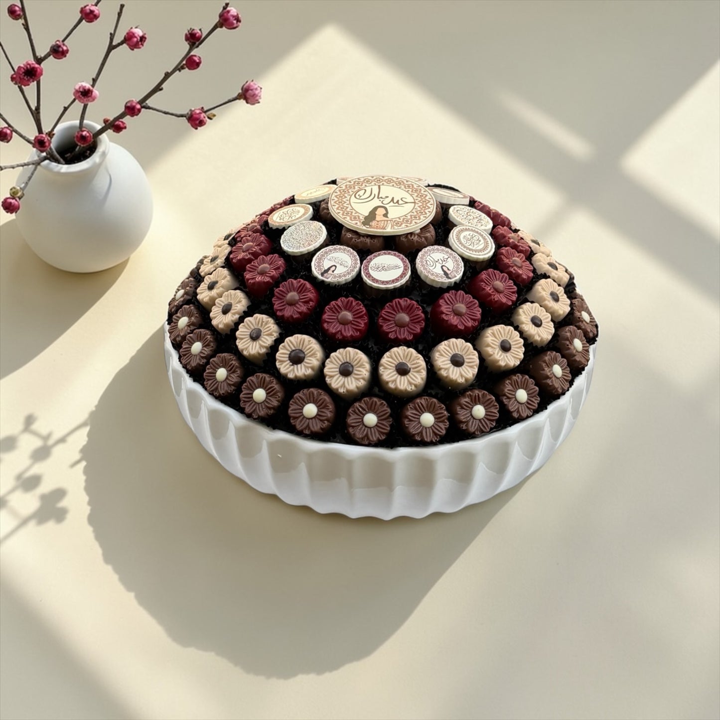 Belgian Chocolate Eid Porcelain Platter | صحن بورسلين مع شوكليت بلجيكي للعيد