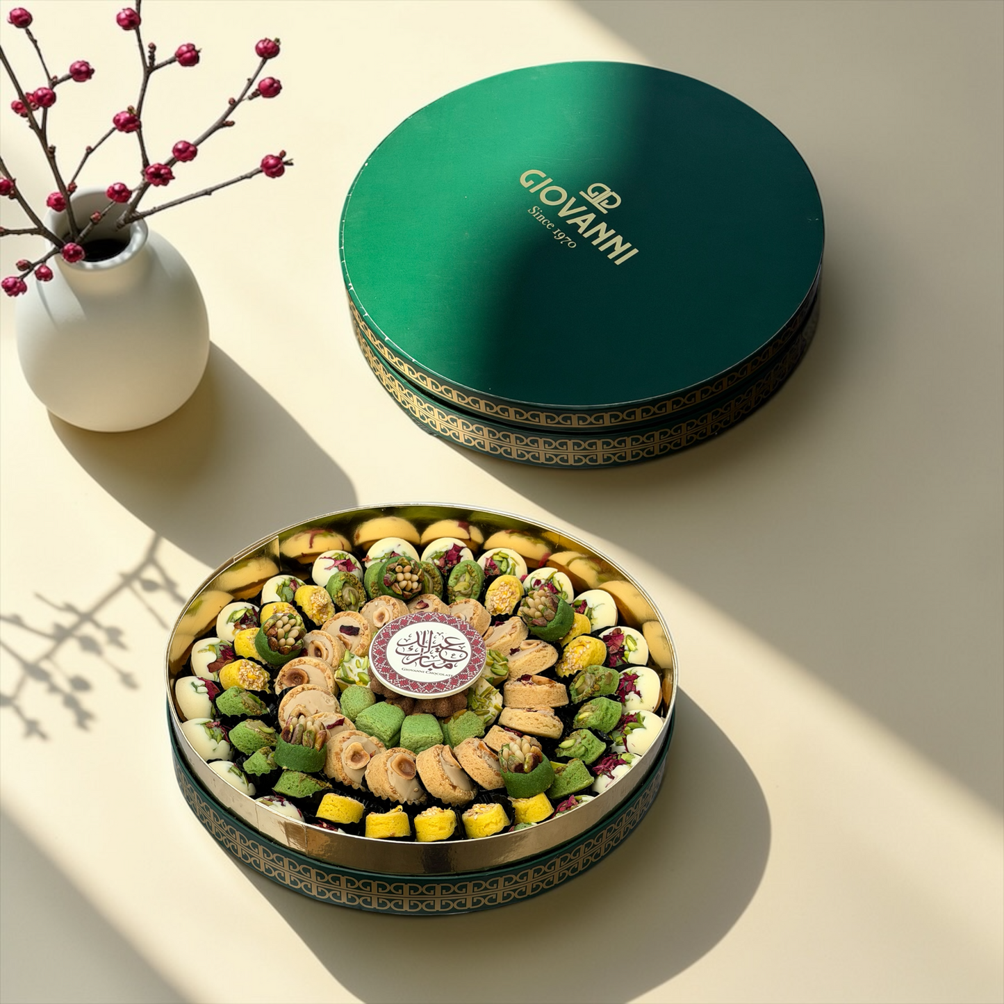 Eid Premium Collection Gift Set | باكديج بريميوم عيد الفطر مع حامل أكريليك