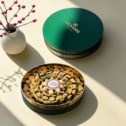 Eid Premium Collection Gift Set | باكديج بريميوم عيد الفطر مع حامل أكريليك