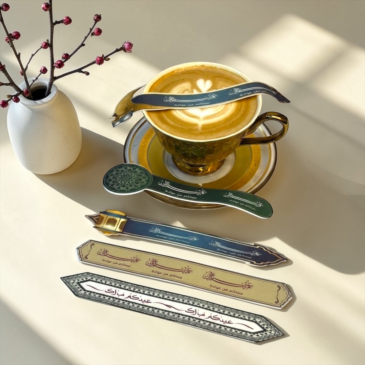 Edible Sugar Paper Strips for Drinks8 Pieces (19 × 2.5 cm)  شرايط ورق سكر  لتزيين المشروبات  قطع (19 × 2.5 سم)