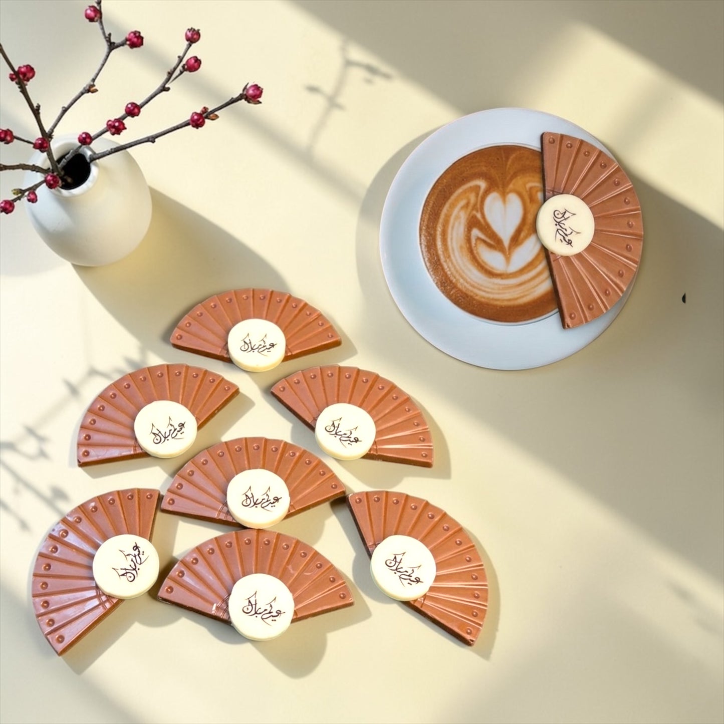 Eid Al Fater Fan-Shaped Chocolate Drink Toppers – 20 Pieces  شوكليت مروحة للعيد الفطر مخصّصة لتزيين المشروبات – 20 قطعة