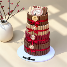 Chocolate Stick Pyramid with Mixed Fillings | هرم استيك شوكليت بحشوات مشكلة