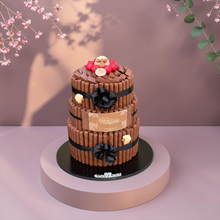 Fine Fair Luxury Pyramid Stand – 3 Tiers | E75