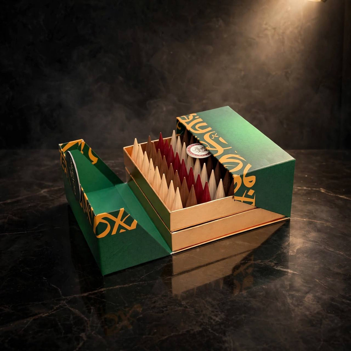 Arabesque Chocolate Box with two layers of assorted chocolates | بوكس أرابيسك بطبقتين من الشوكولاتة المشكلة